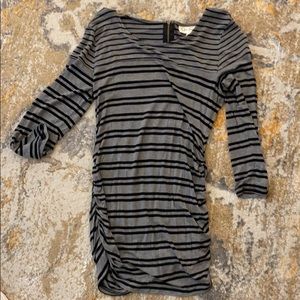 NWOT Jessica Simpson 3/4 Sleeve Maternity Top